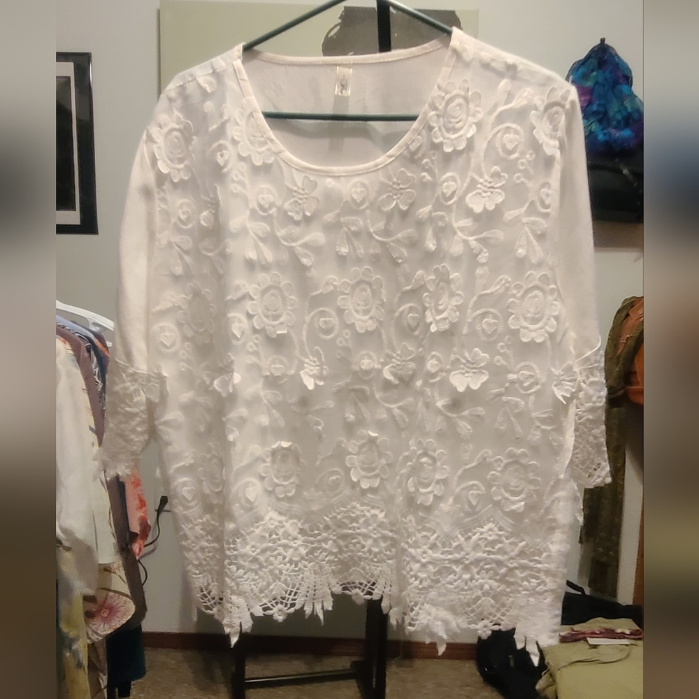 🐰White Lace Blouse - Picture 3 of 6
